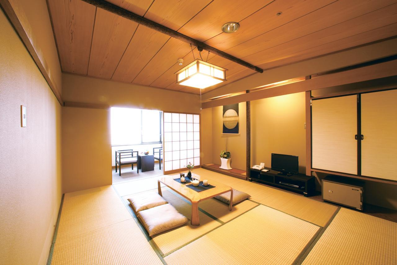 Sundance Resort Atami Atami  Buitenkant foto